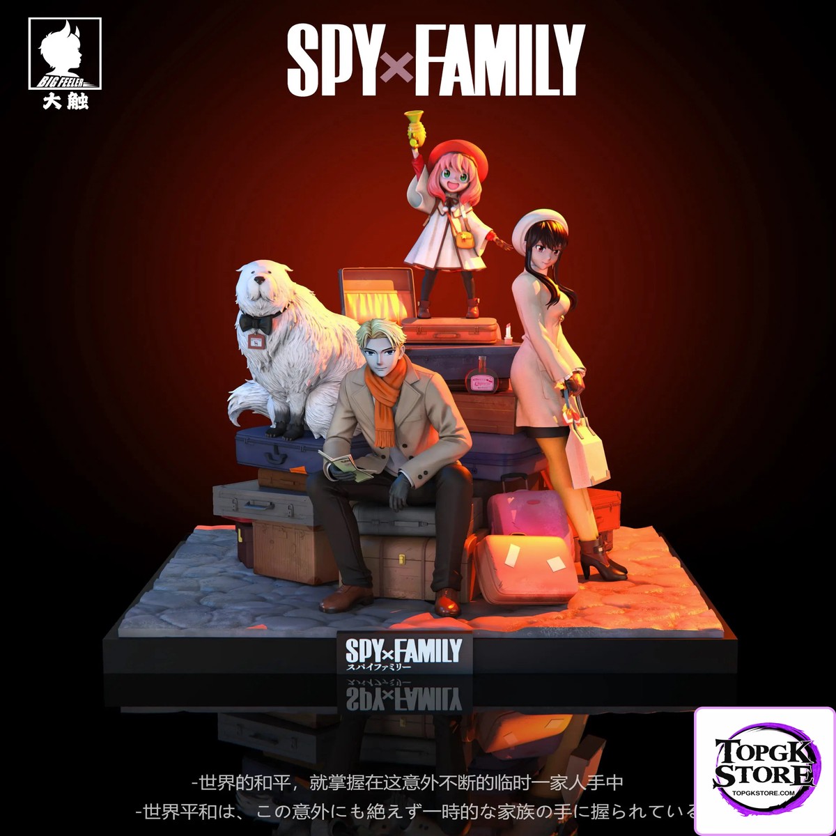 Big Feeler Studio SPYFAMILY CODE: White Family Portrait