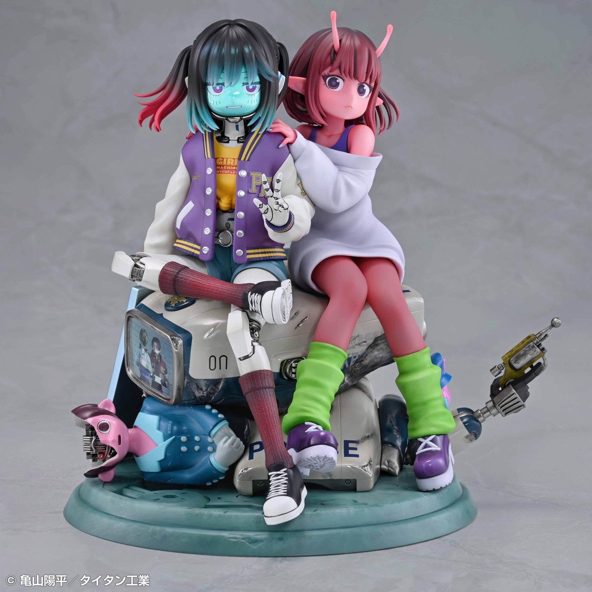 Chiharu & Makina Complete Figure