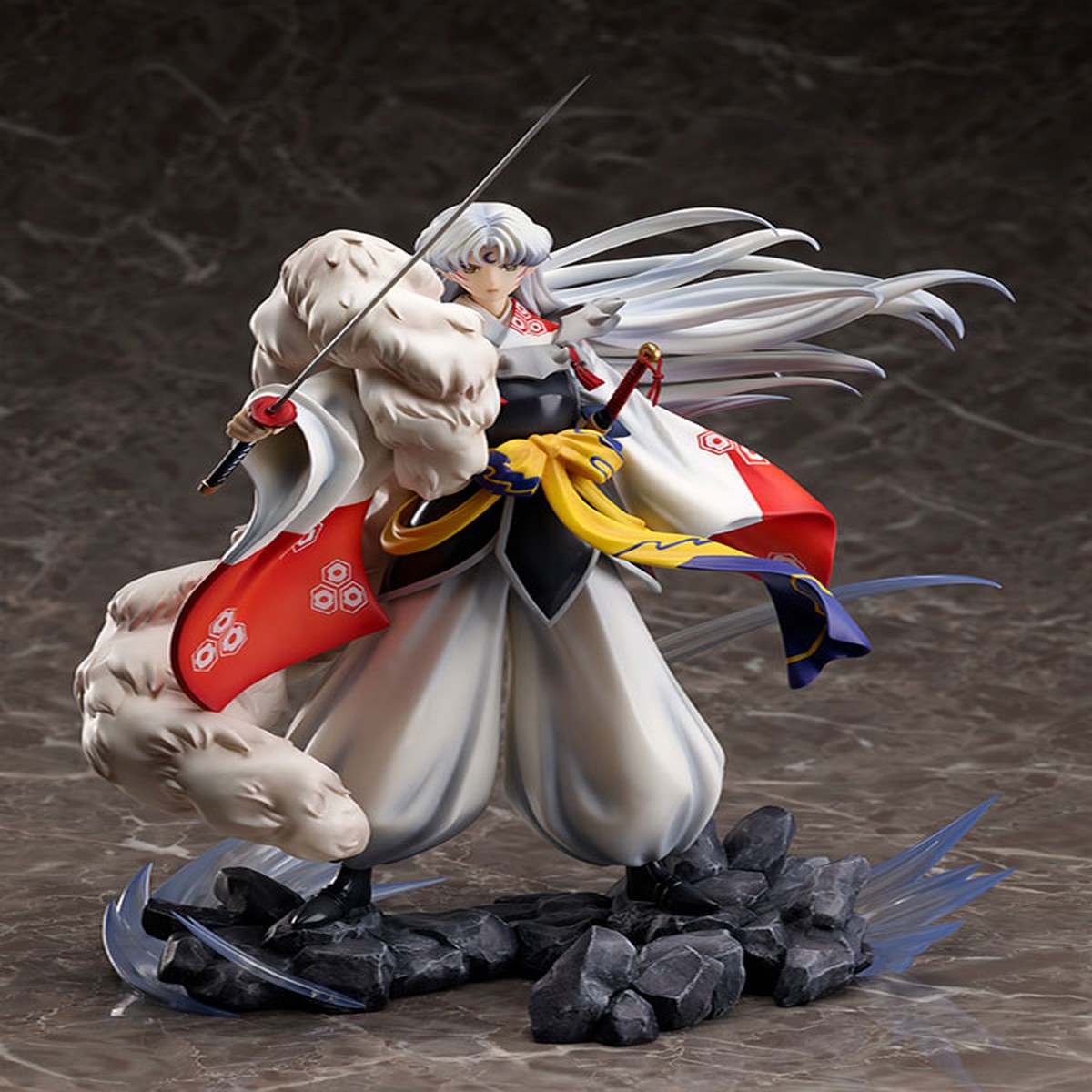 Hobbymax Japan Inuyasha Sesshoumaru 1/7 Scale Figure